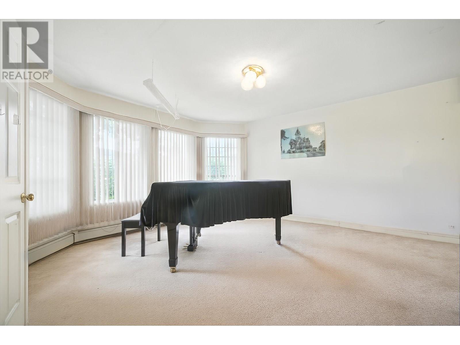 Photo 26 of 4423 William Street, Burnaby BC
