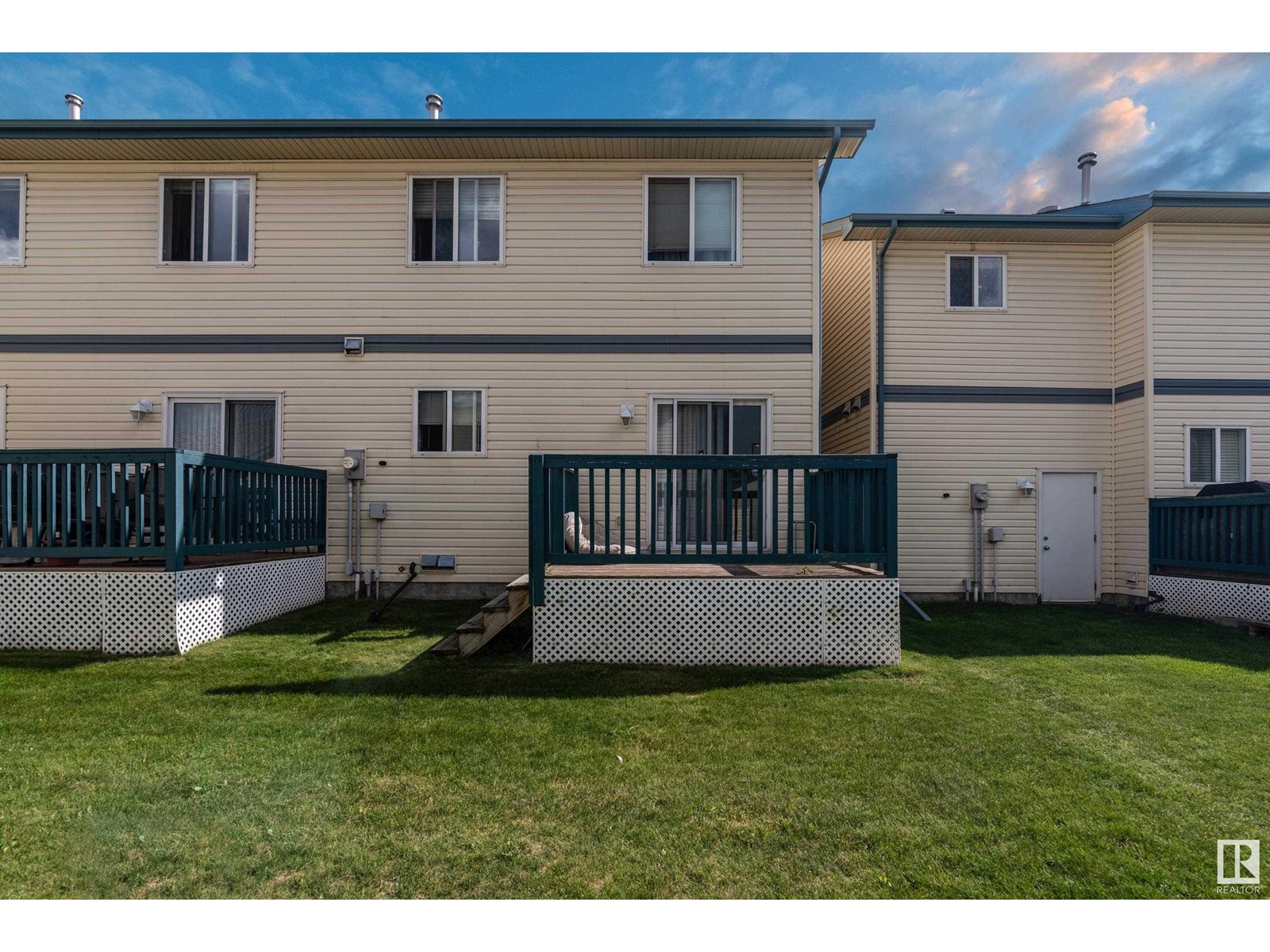 Photo 25 of 42 10909 106 St Nw, Edmonton AB