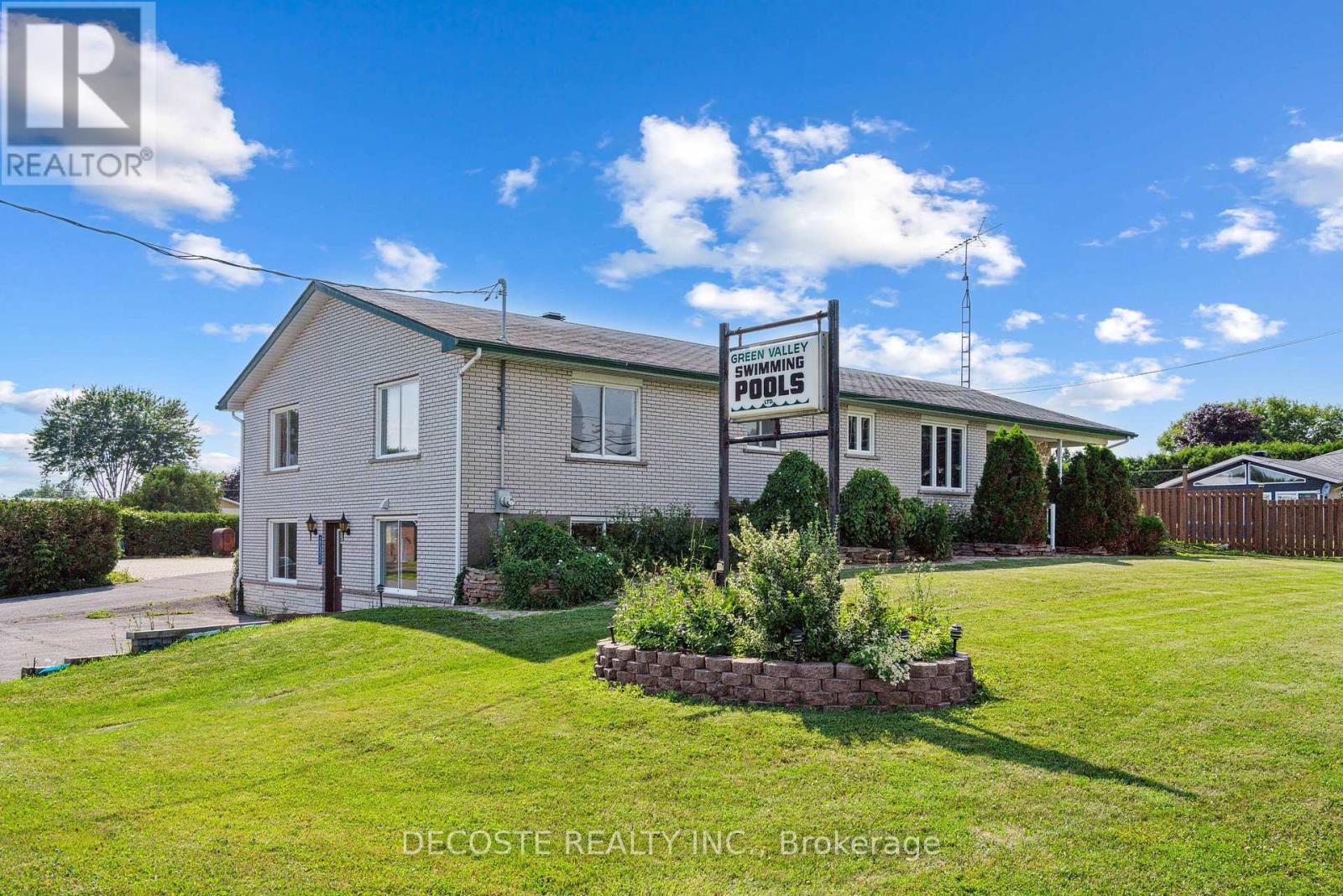 Photo 1 of 20397 Park Crescent, South Glengarry ON