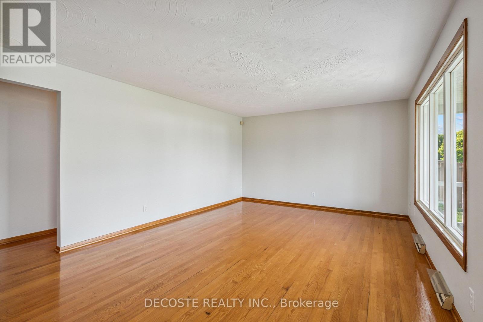 Photo 20 of 20397 Park Crescent, South Glengarry ON
