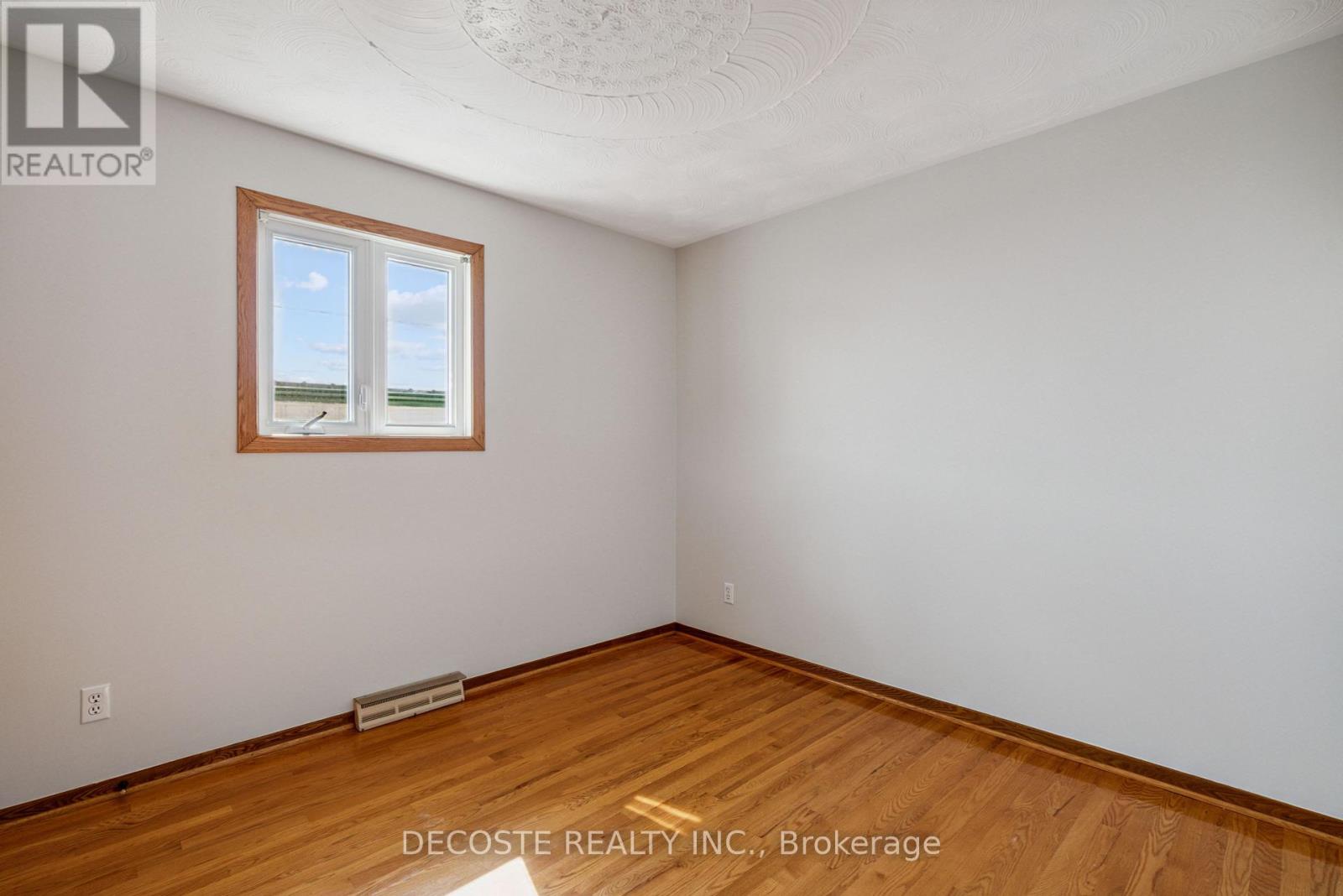 Photo 24 of 20397 Park Crescent, South Glengarry ON