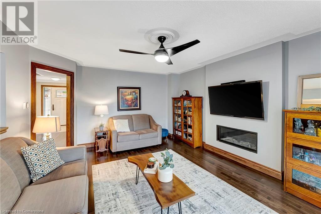 Photo 9 of 2024 Markle Drive, Oakville ON