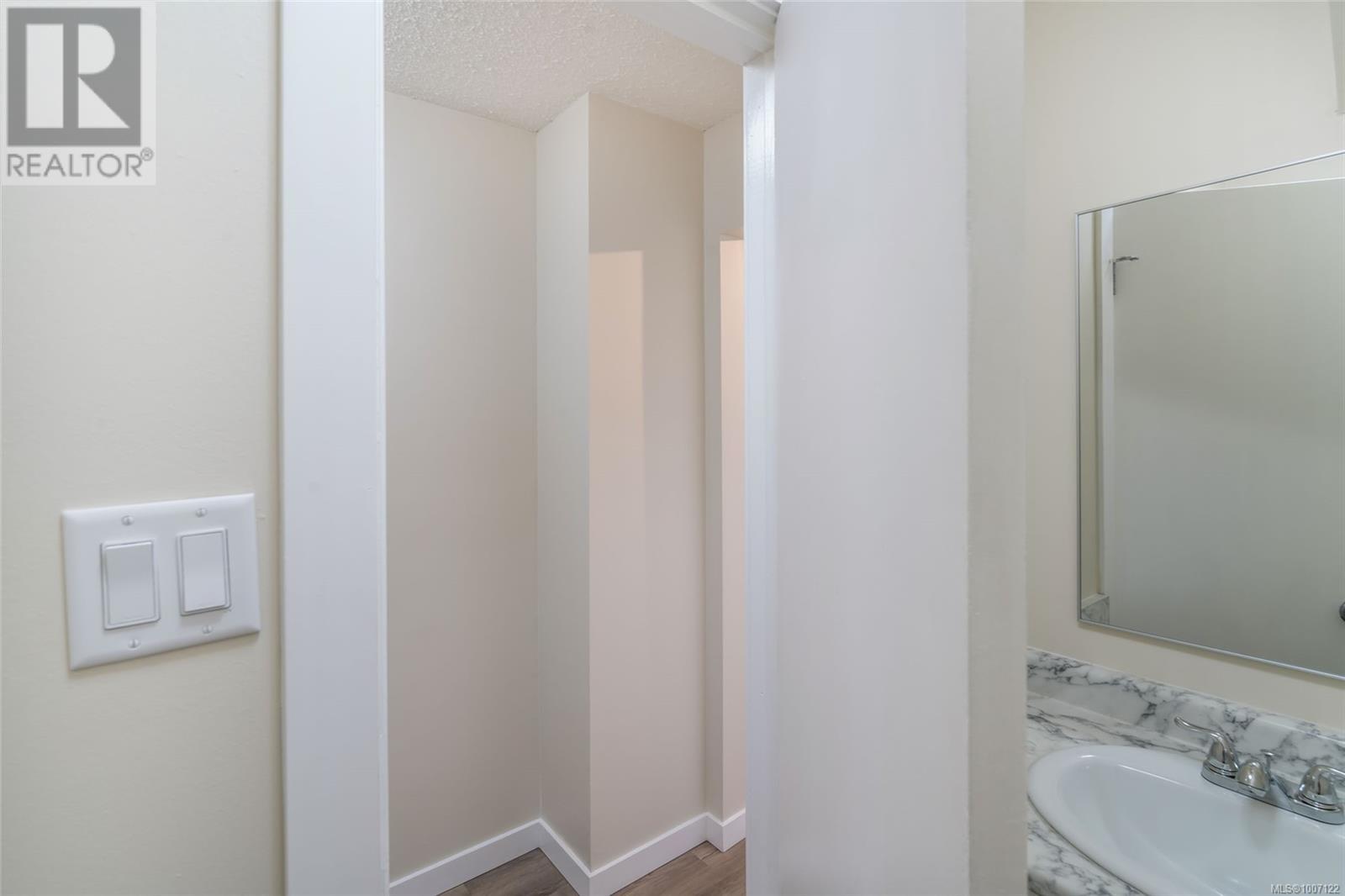 625 NOVA ST - Image 14