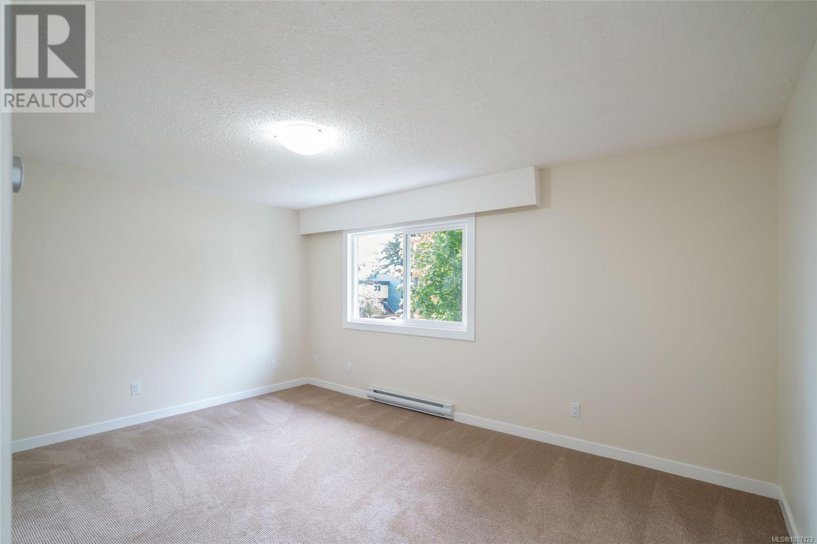 625 NOVA ST - Image 19