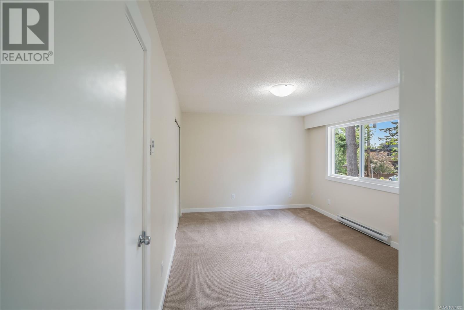 625 NOVA ST - Image 20