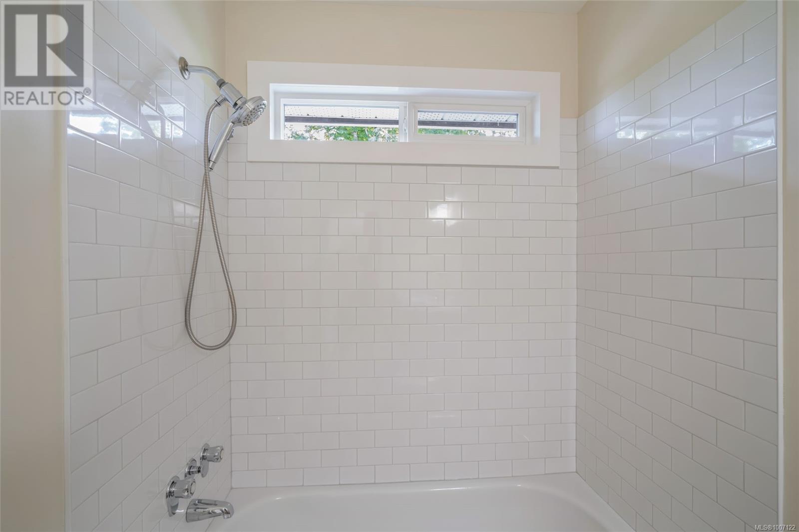 625 NOVA ST - Image 22