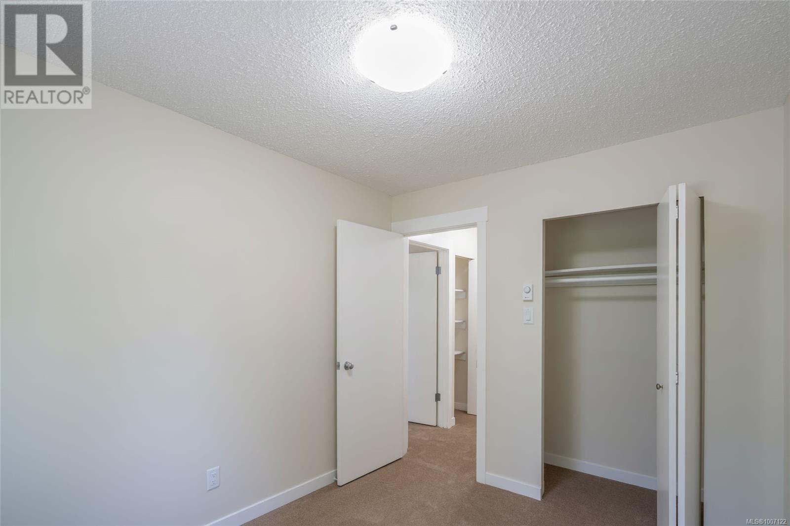 625 NOVA ST - Image 28