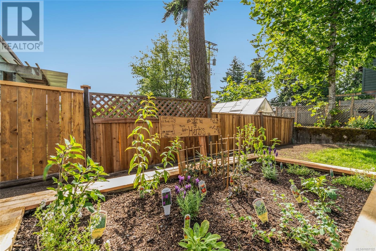 625 NOVA ST - Image 31