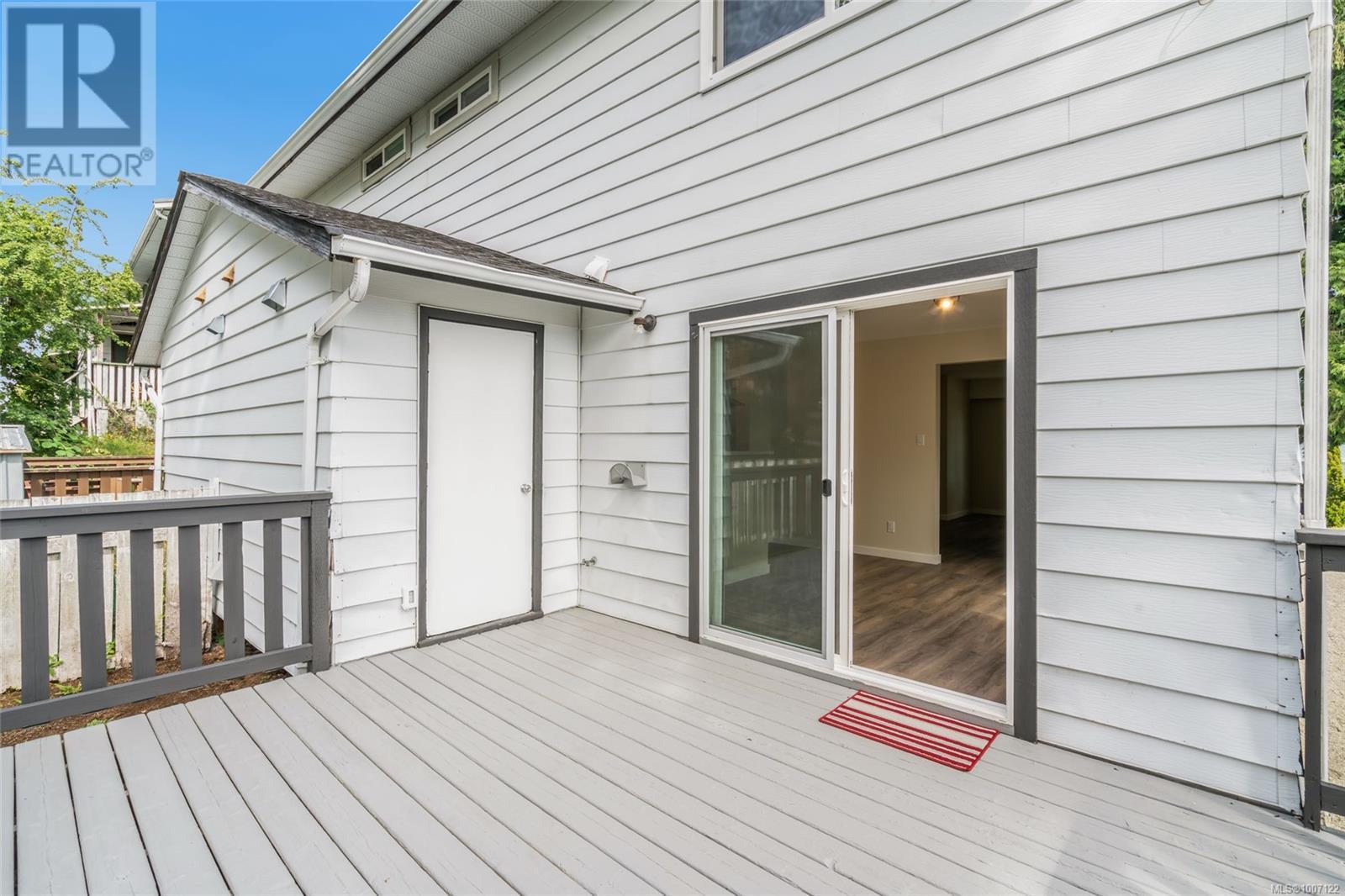 625 NOVA ST - Image 33