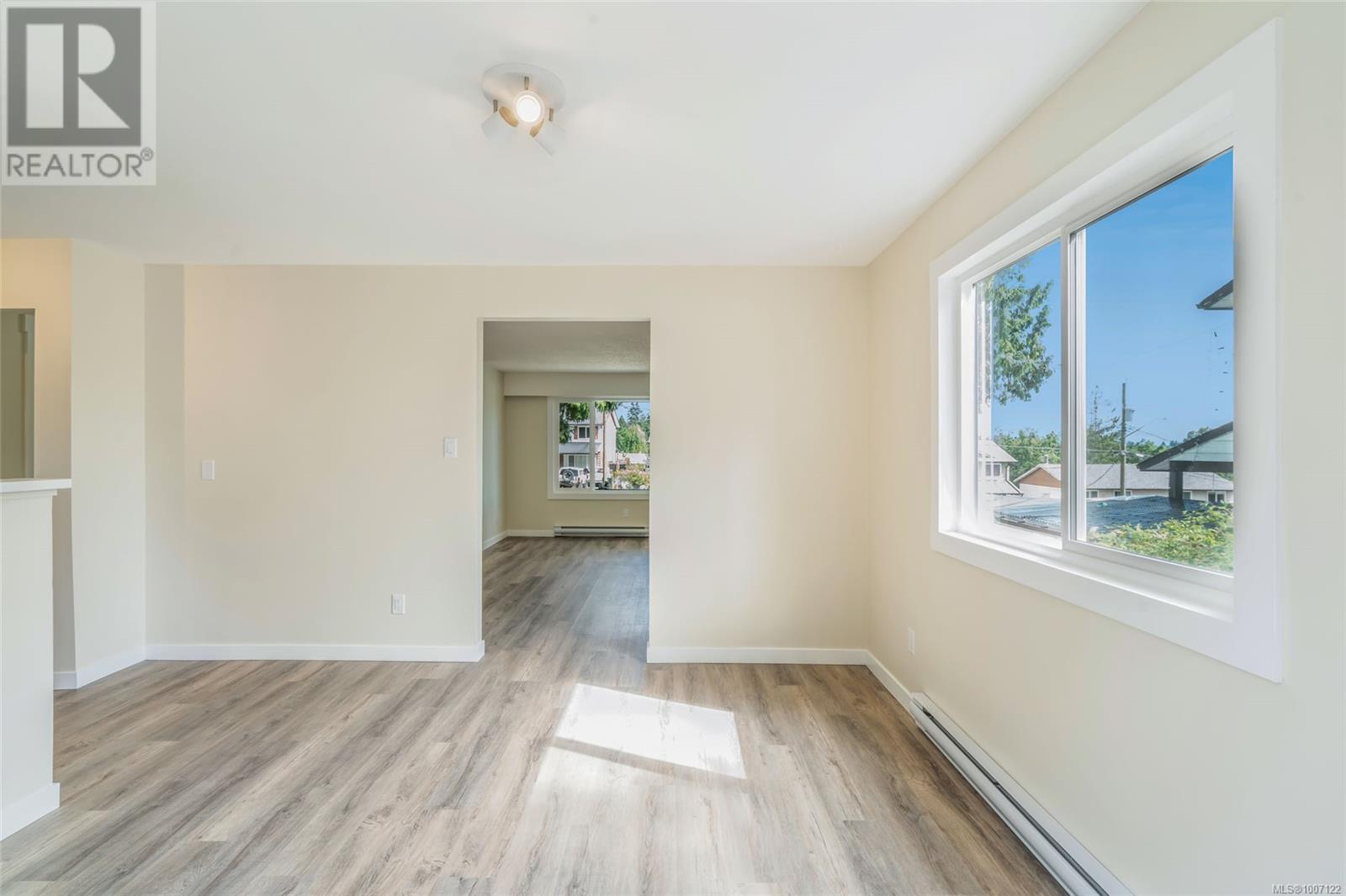625 NOVA ST - Image 37