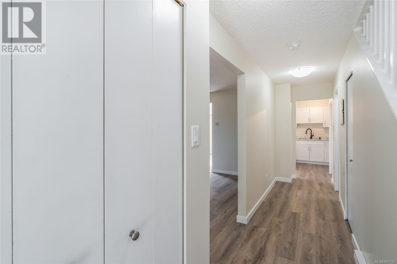 625 NOVA ST - Image 6