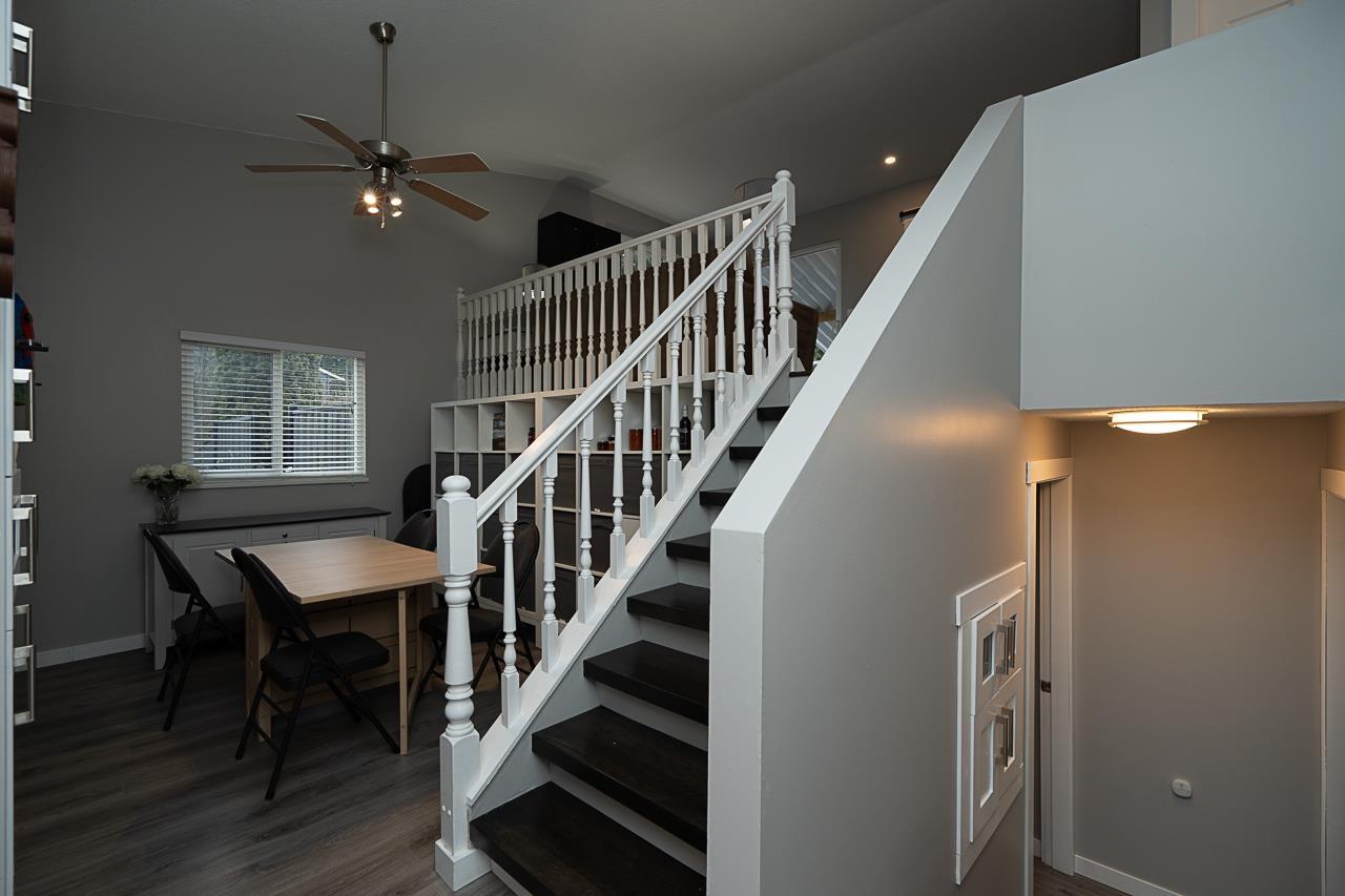 Photo 9 of 12519 76 A Avenue, Surrey BC