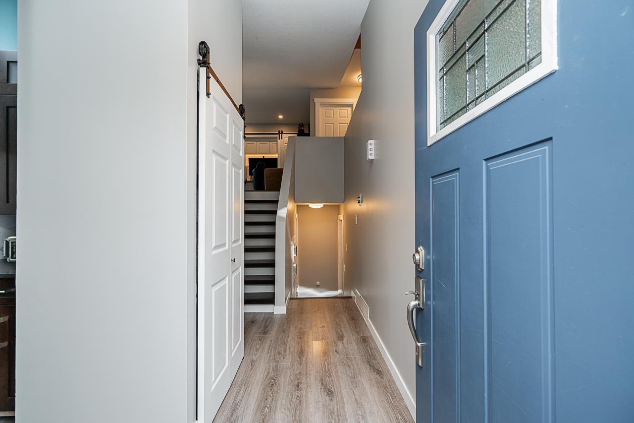 Photo 5 of 12519 76 A Avenue, Surrey BC