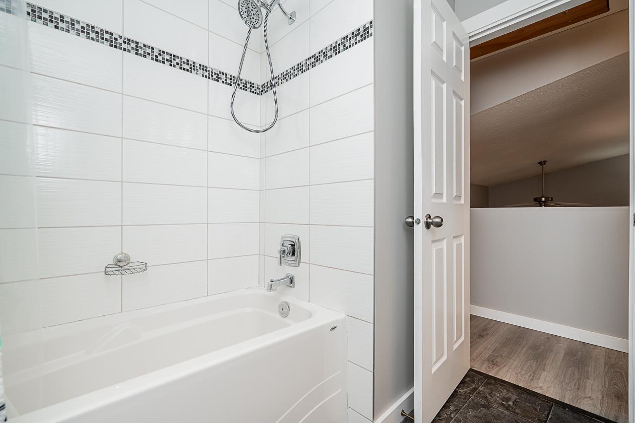 Photo 18 of 12519 76 A Avenue, Surrey BC