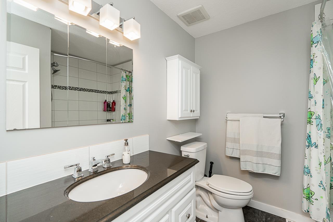 Photo 17 of 12519 76 A Avenue, Surrey BC
