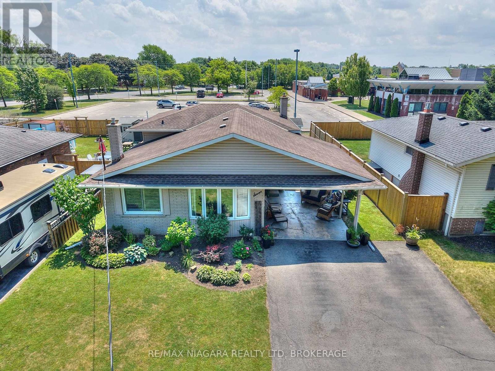 Photo 32 of 7 Crescentwood Drive, St Catharines ON