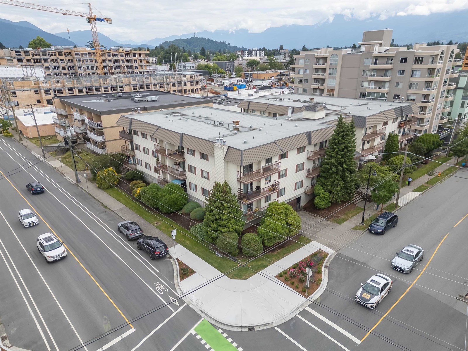 Photo 4 of 205 45749 Spadina Avenue Chilliwack Downtown, Chilliwack BC