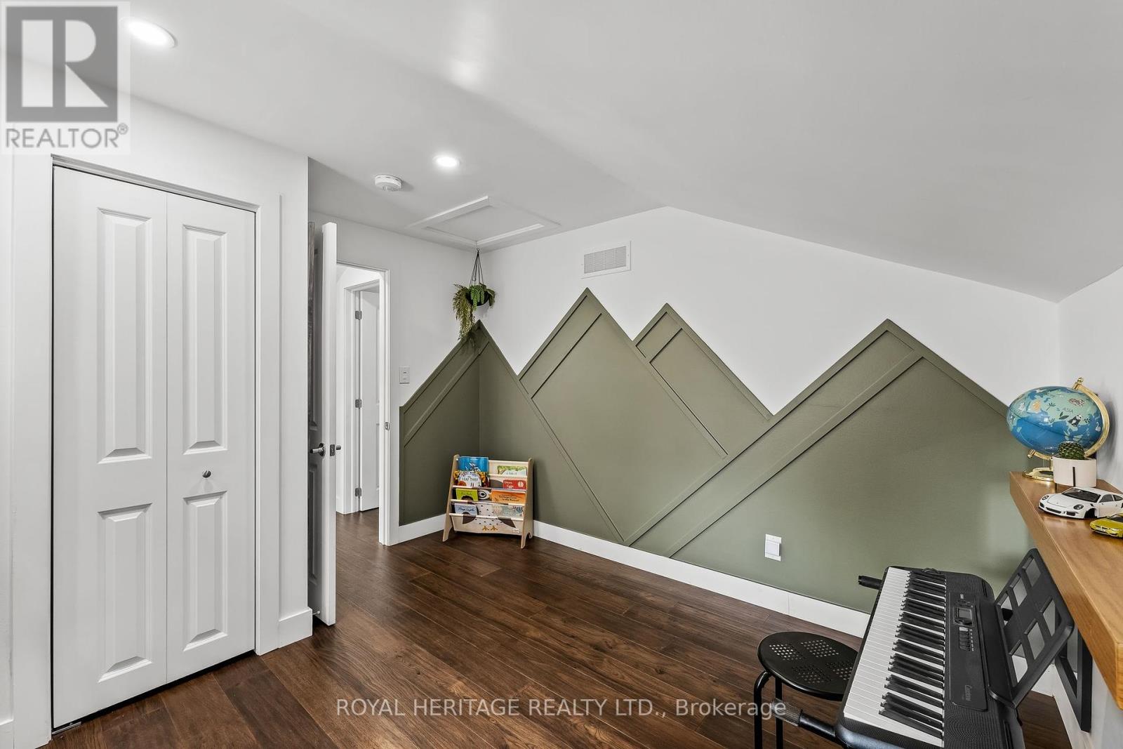 Photo 3 of 73 Prince Edward Street, Brighton ON