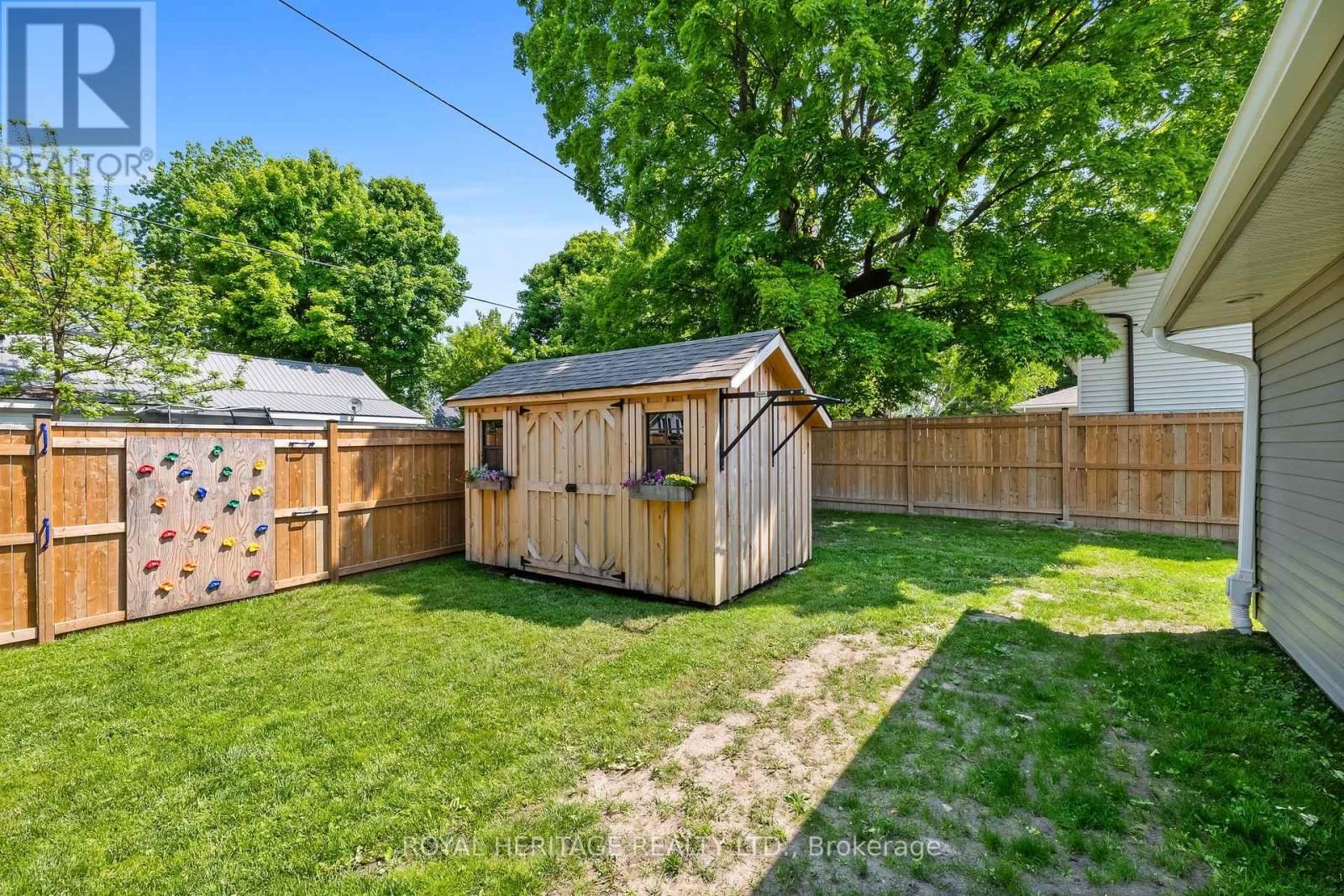 Photo 11 of 73 Prince Edward Street, Brighton ON