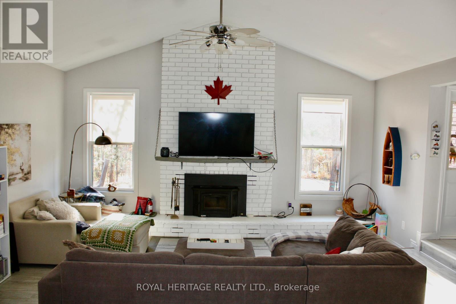 Photo 16 of 2331 Lakeside Road, Dourodummer ON