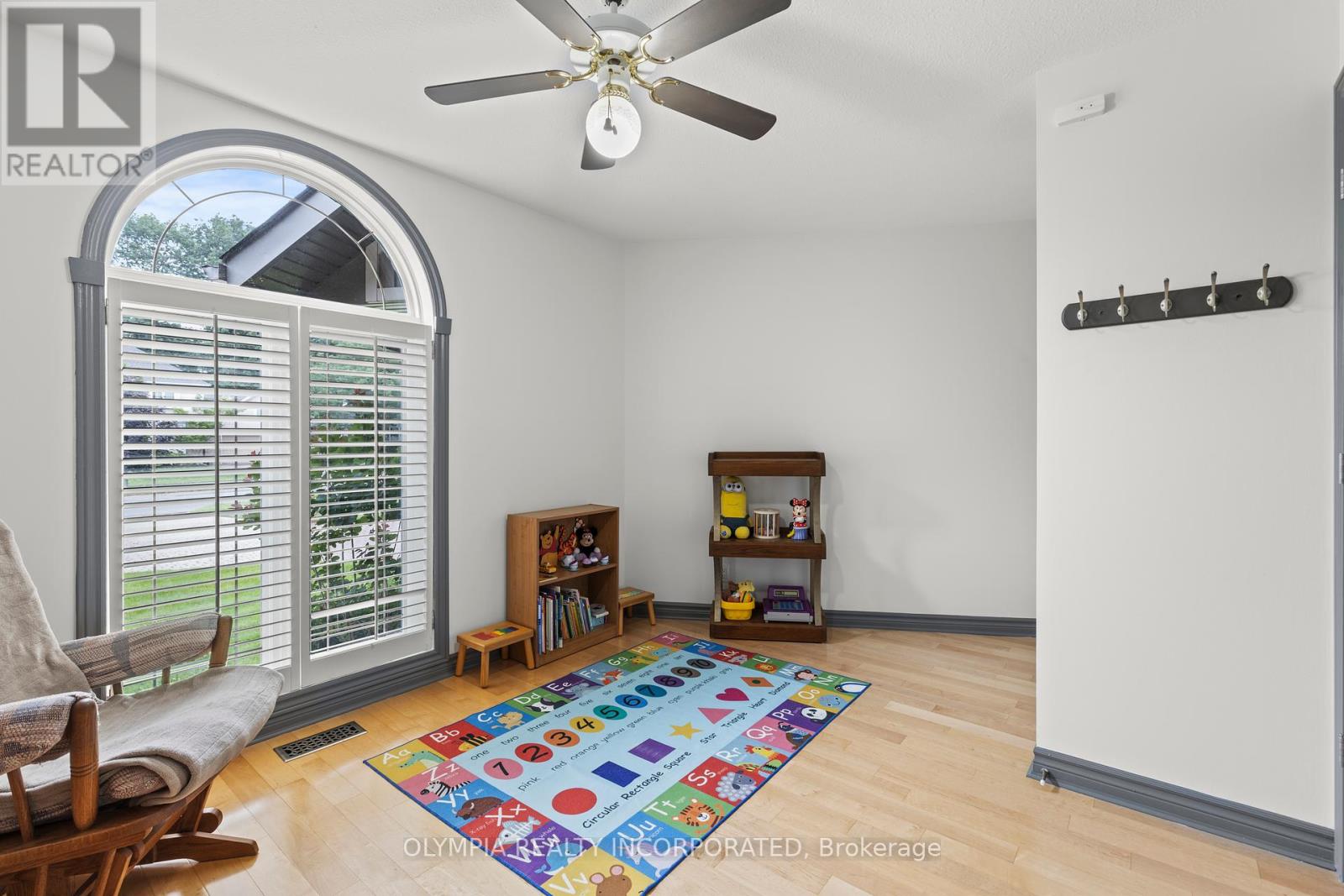 Photo 24 of 8198 Mount Olive Crescent, Niagara Falls ON