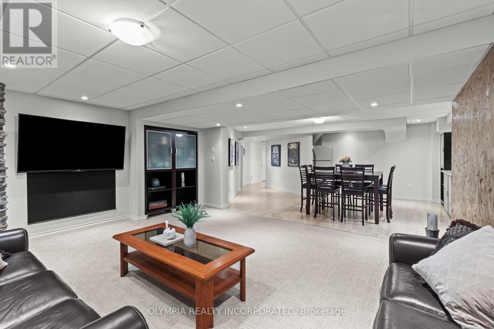 Photo 28 of 8198 Mount Olive Crescent, Niagara Falls ON