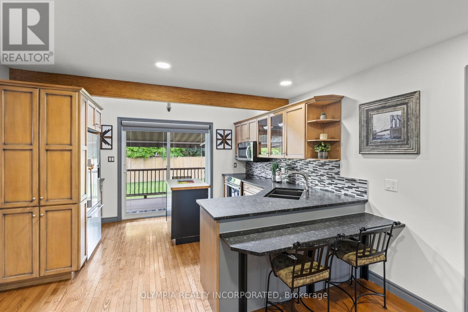 Photo 8 of 8198 Mount Olive Crescent, Niagara Falls ON
