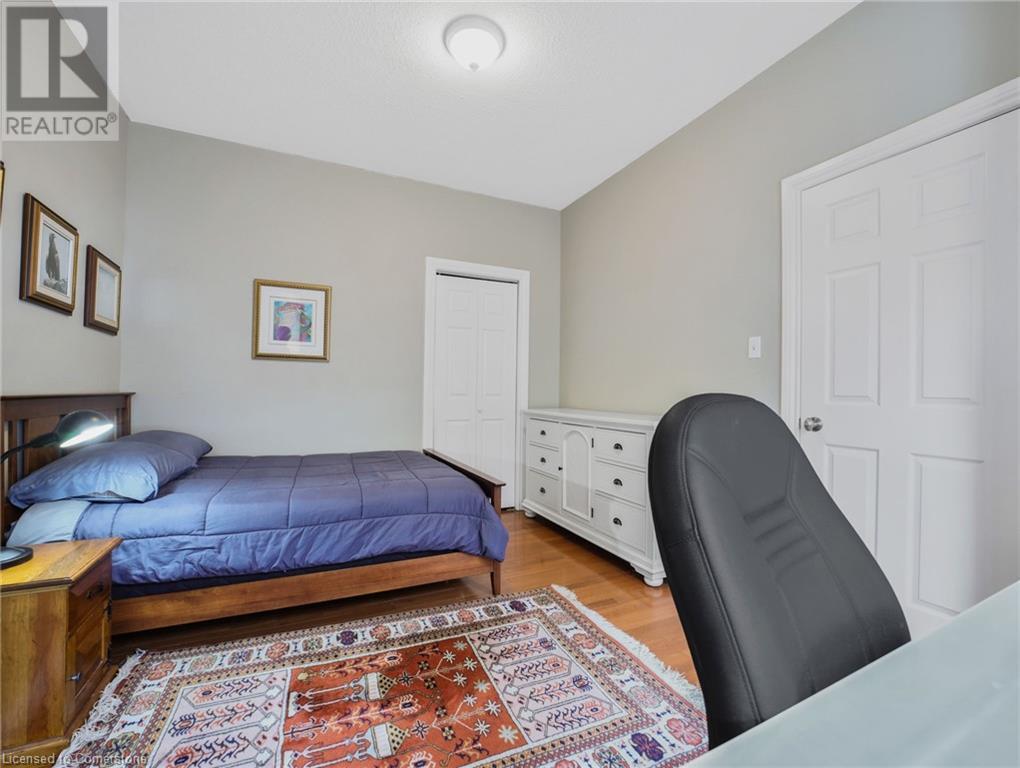 Photo 13 of 21 Foster Avenue, Hamilton ON