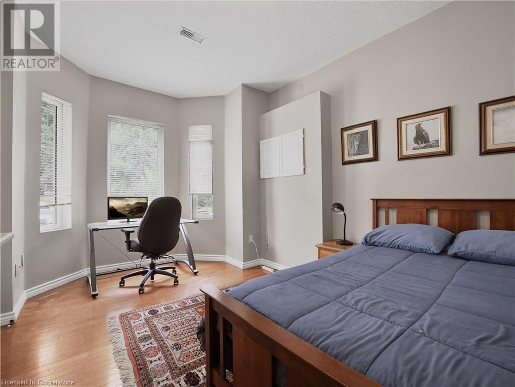 Photo 14 of 21 Foster Avenue, Hamilton ON