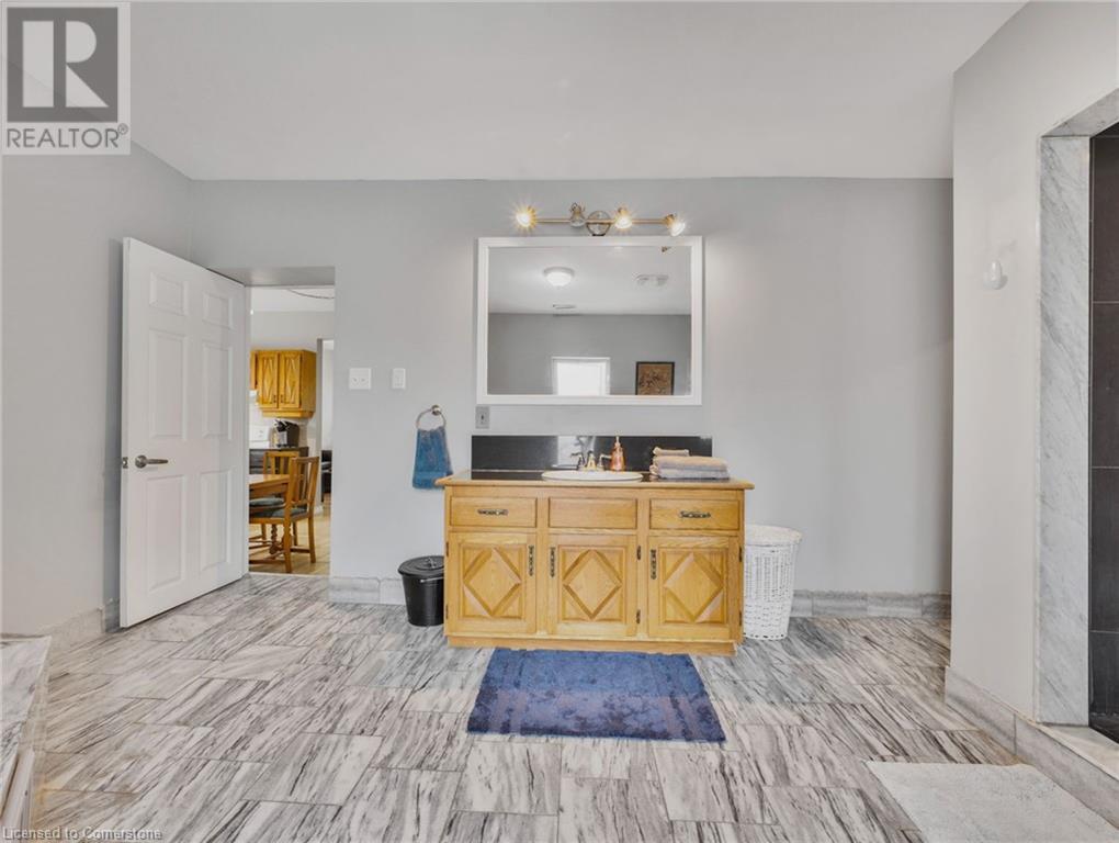 Photo 18 of 21 Foster Avenue, Hamilton ON