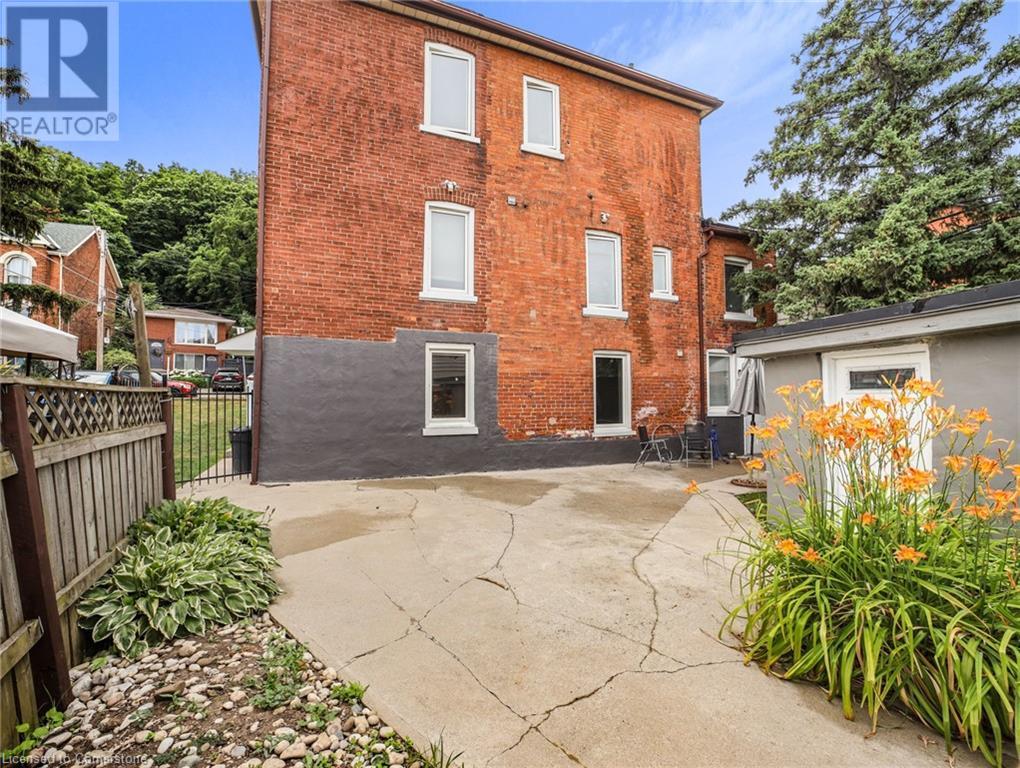 Photo 33 of 21 Foster Avenue, Hamilton ON