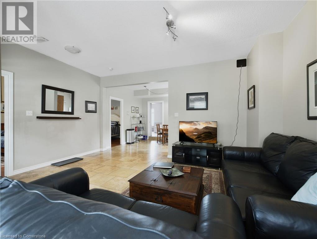 Photo 5 of 21 Foster Avenue, Hamilton ON