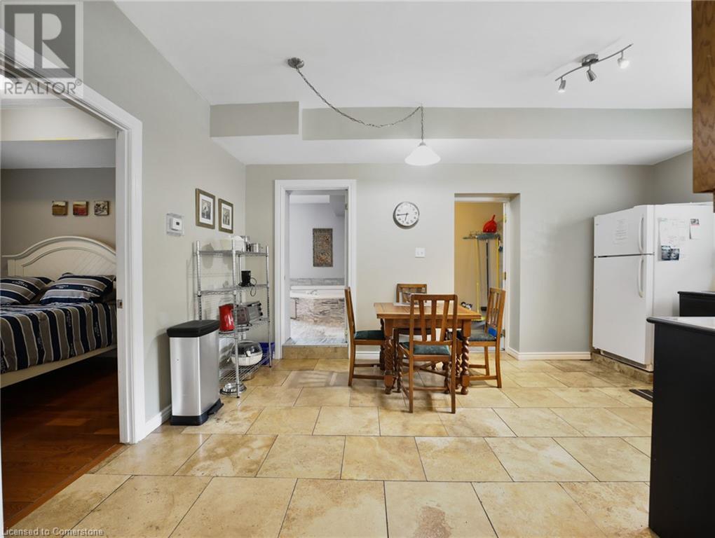 Photo 9 of 21 Foster Avenue, Hamilton ON