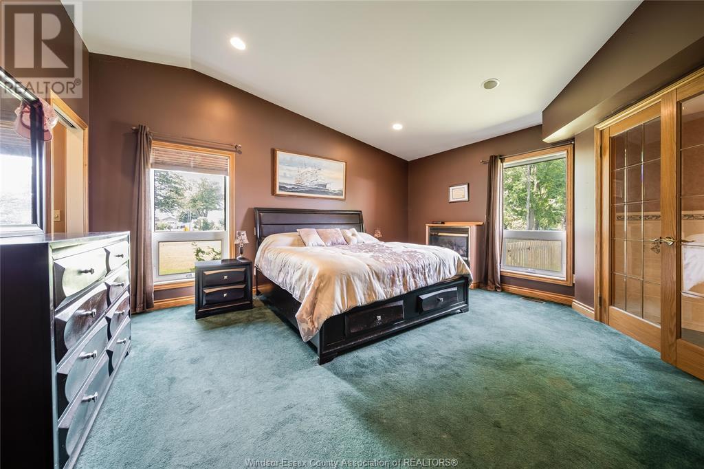 Photo 16 of 1401 Front Road South, Amherstburg ON