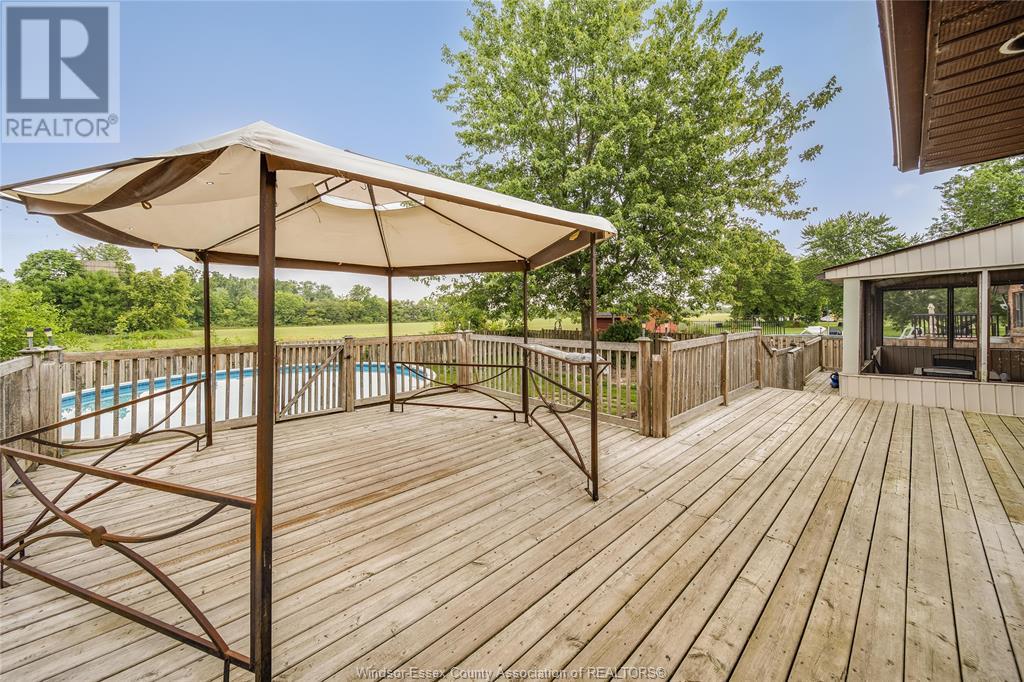 Photo 41 of 1401 Front Road South, Amherstburg ON