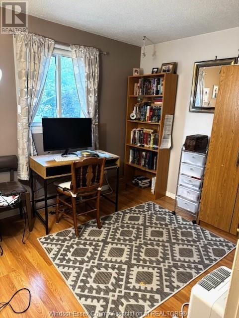 Photo 4 of 2641 Vine Court, Windsor ON