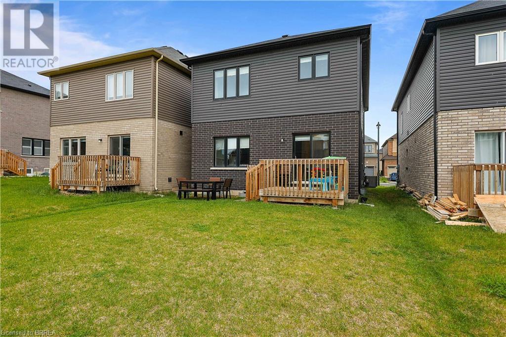 Photo 33 of 3 Tarrison Street, Brantford ON