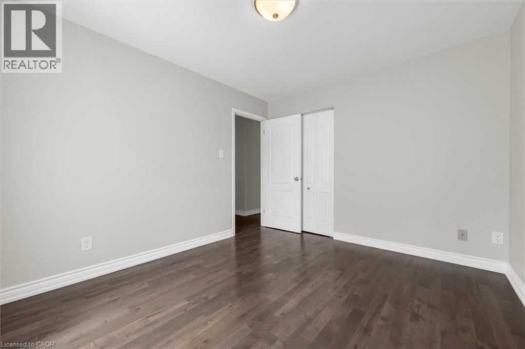 Photo 16 of 1531 Westminster Place, Burlington ON