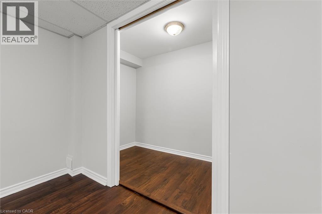 Photo 29 of 1531 Westminster Place, Burlington ON