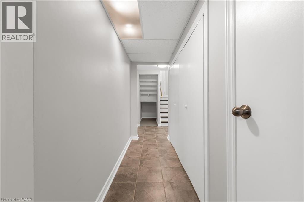Photo 30 of 1531 Westminster Place, Burlington ON