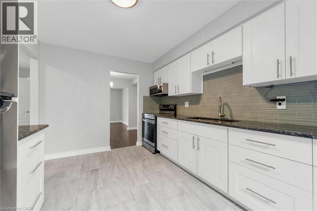 Photo 6 of 1531 Westminster Place, Burlington ON