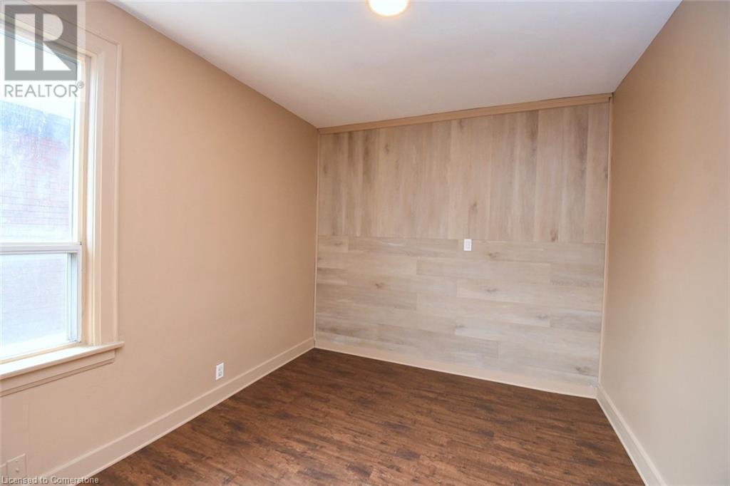 Photo 19 of 92 Gertrude Street, Hamilton ON