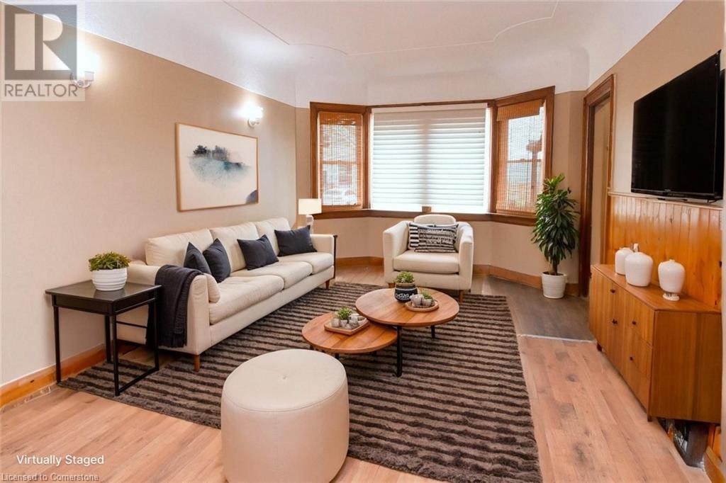 Photo 8 of 92 Gertrude Street, Hamilton ON