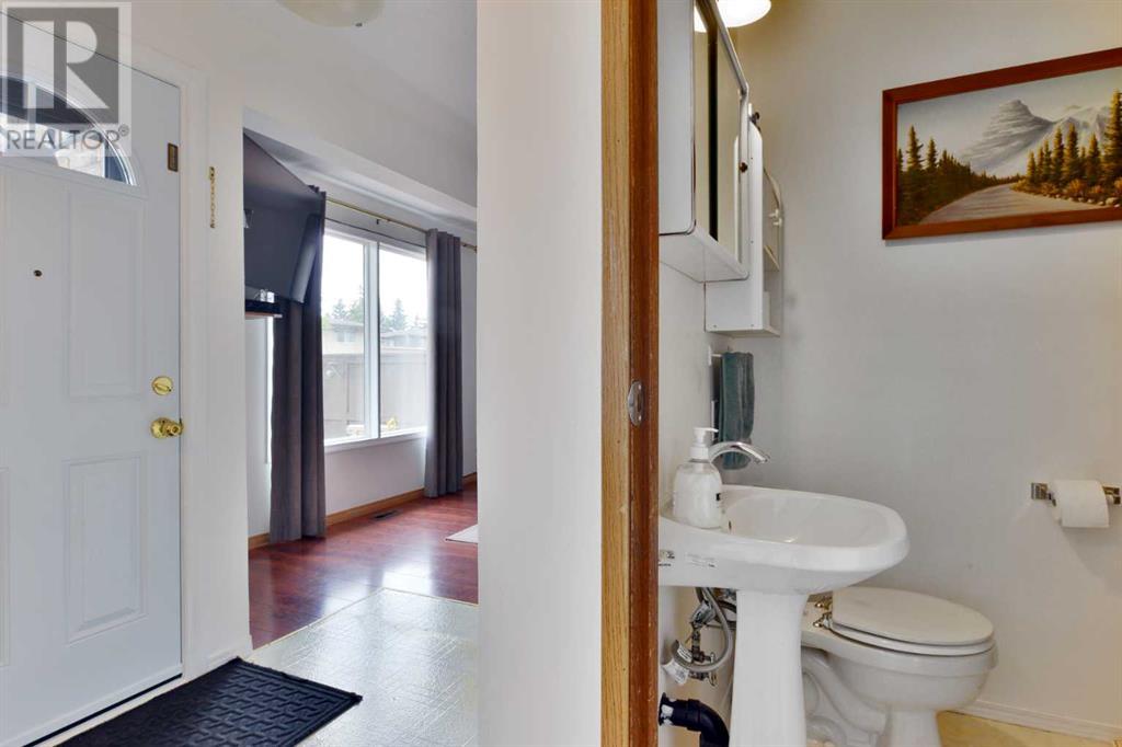 Single Family House for Sale in    Avenue NW Huntington Hills Calgary 