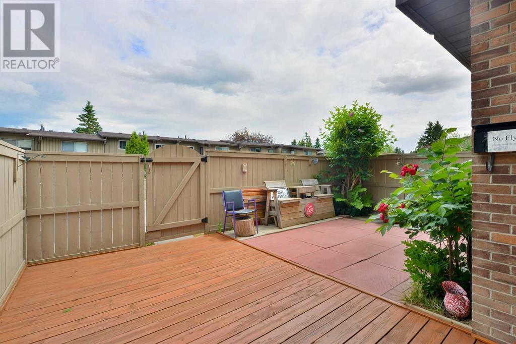 Single Family House for Sale in    Avenue NW Huntington Hills Calgary 