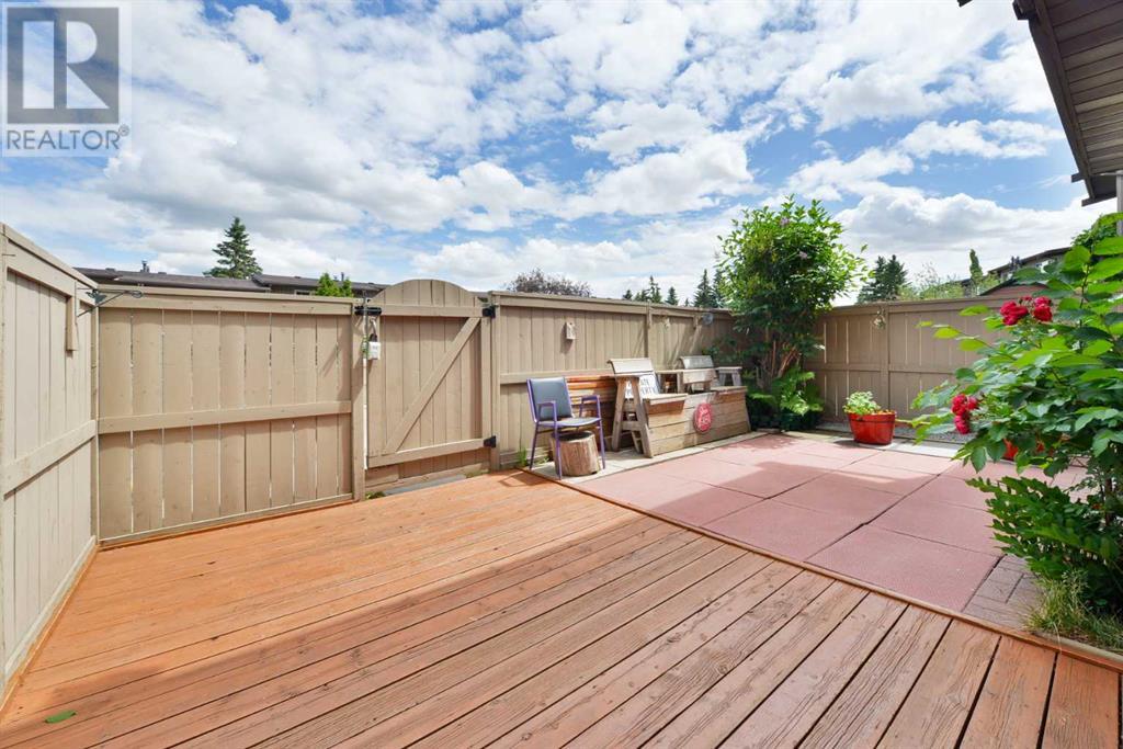Single Family House for Sale in    Avenue NW Huntington Hills Calgary 