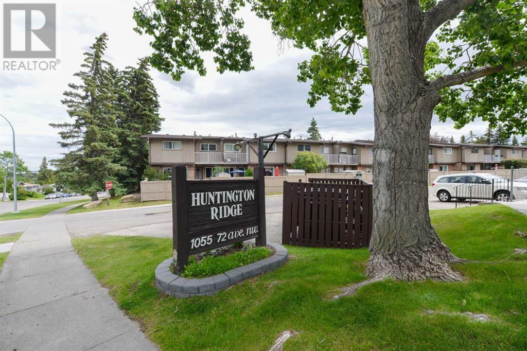 Single Family House for Sale in    Avenue NW Huntington Hills Calgary 