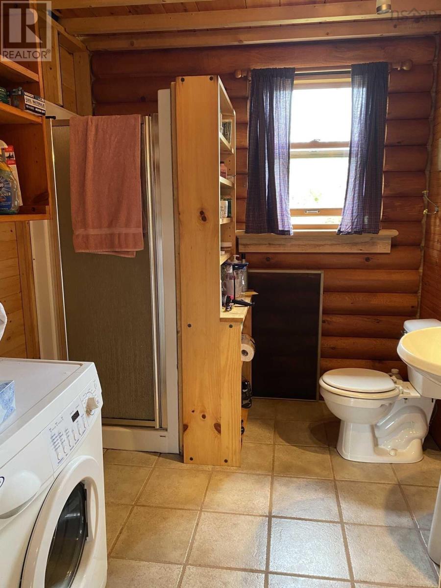 Property 8 of 11 of 6700 NS-211