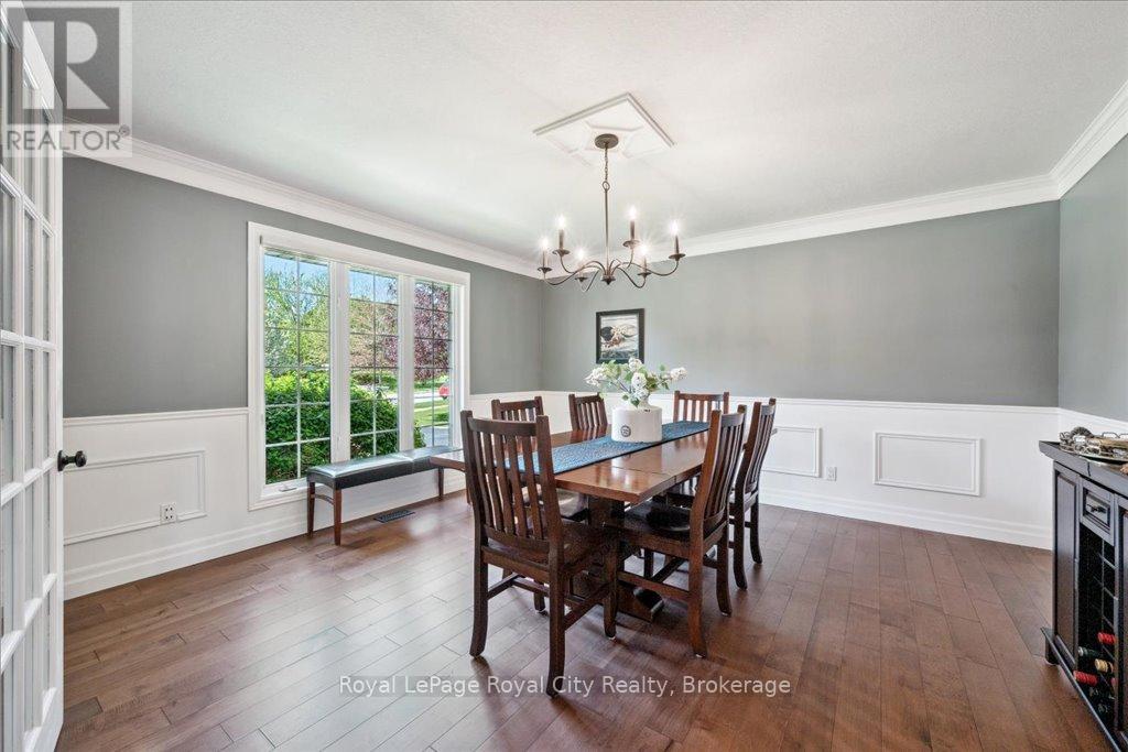Photo 18 of 790 Dianne Crescent, Centre Wellington ON