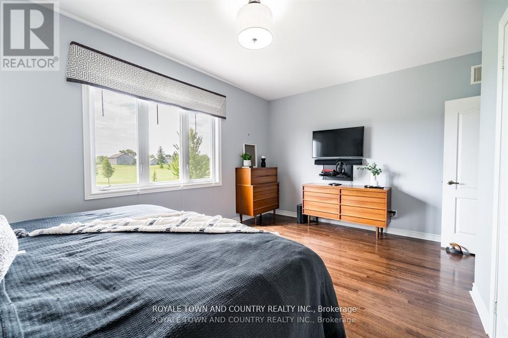 Photo 19 of 17 Logan Lane, Kawartha Lakes ON
